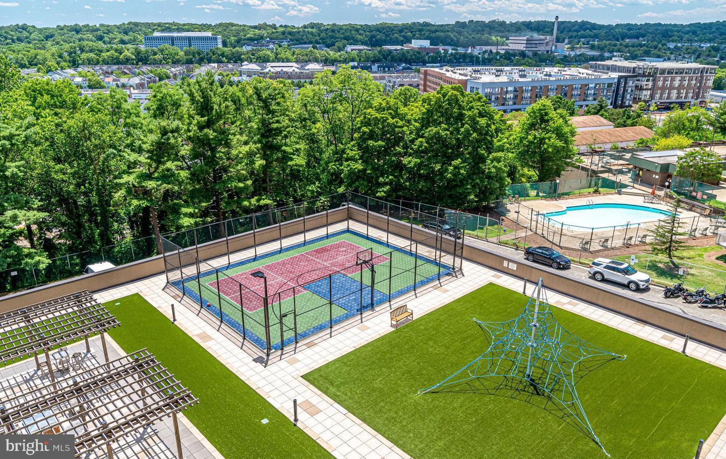 250 S REYNOLDS ST #612, ALEXANDRIA, Virginia 22304, 2 Bedrooms Bedrooms, ,2 BathroomsBathrooms,Residential,For sale,250 S REYNOLDS ST #612,VAAX2043300 MLS # VAAX2043300