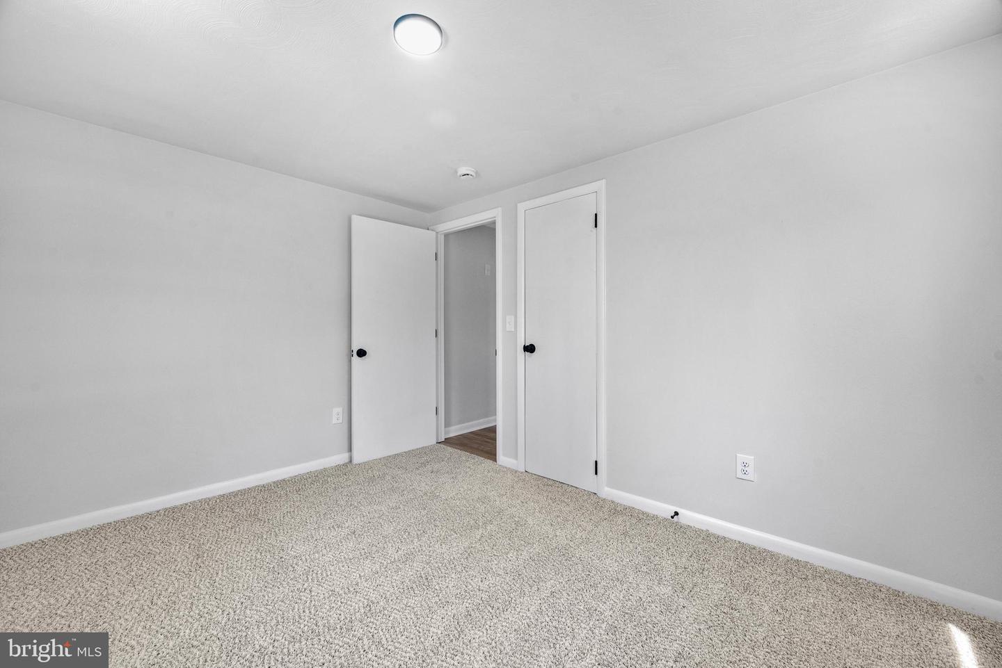 9818 GEORGE WASHINGTON MEMORIAL HWY, GLOUCESTER, Virginia 23061, 3 Bedrooms Bedrooms, 6 Rooms Rooms,2 BathroomsBathrooms,Residential,For sale,9818 GEORGE WASHINGTON MEMORIAL HWY,VAGV2000108 MLS # VAGV2000108