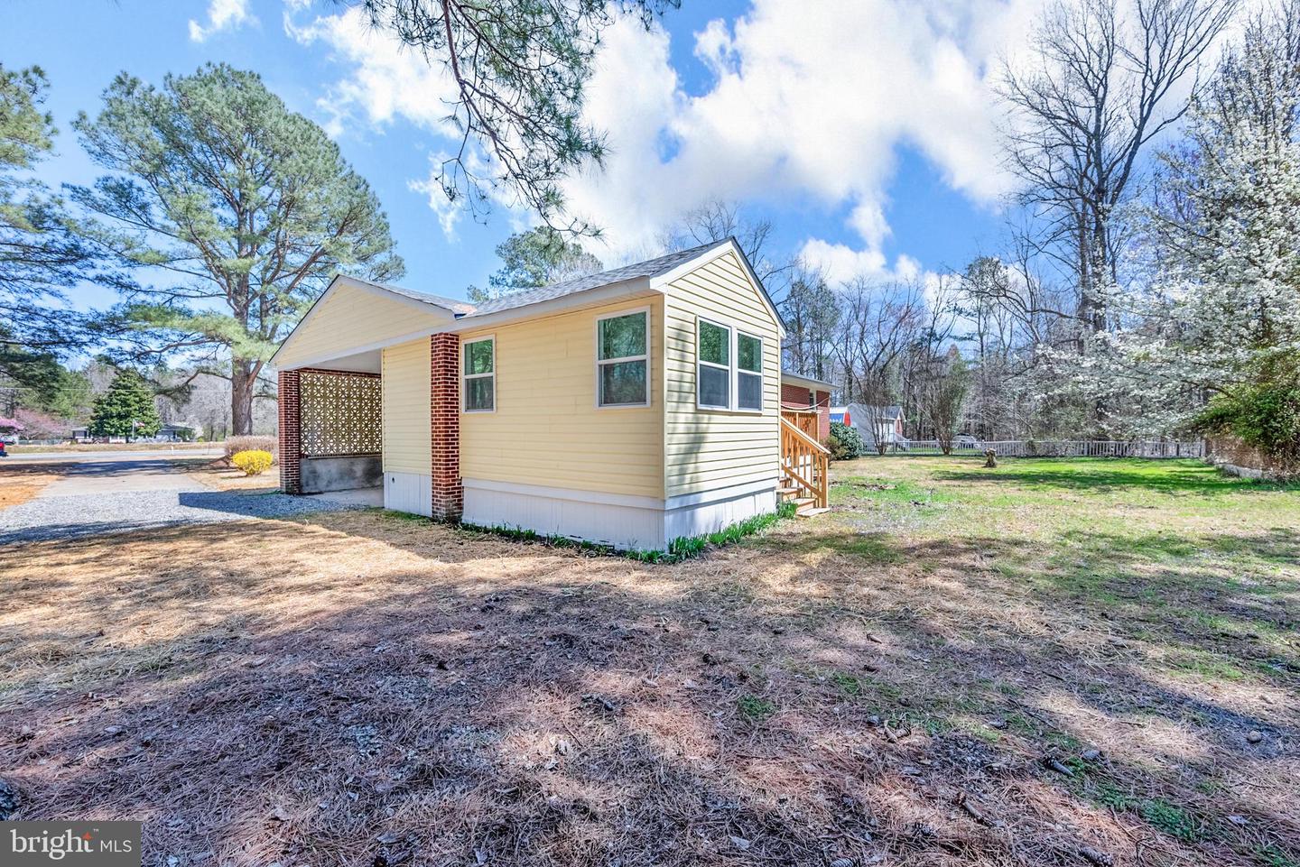 9818 GEORGE WASHINGTON MEMORIAL HWY, GLOUCESTER, Virginia 23061, 3 Bedrooms Bedrooms, 6 Rooms Rooms,2 BathroomsBathrooms,Residential,For sale,9818 GEORGE WASHINGTON MEMORIAL HWY,VAGV2000108 MLS # VAGV2000108
