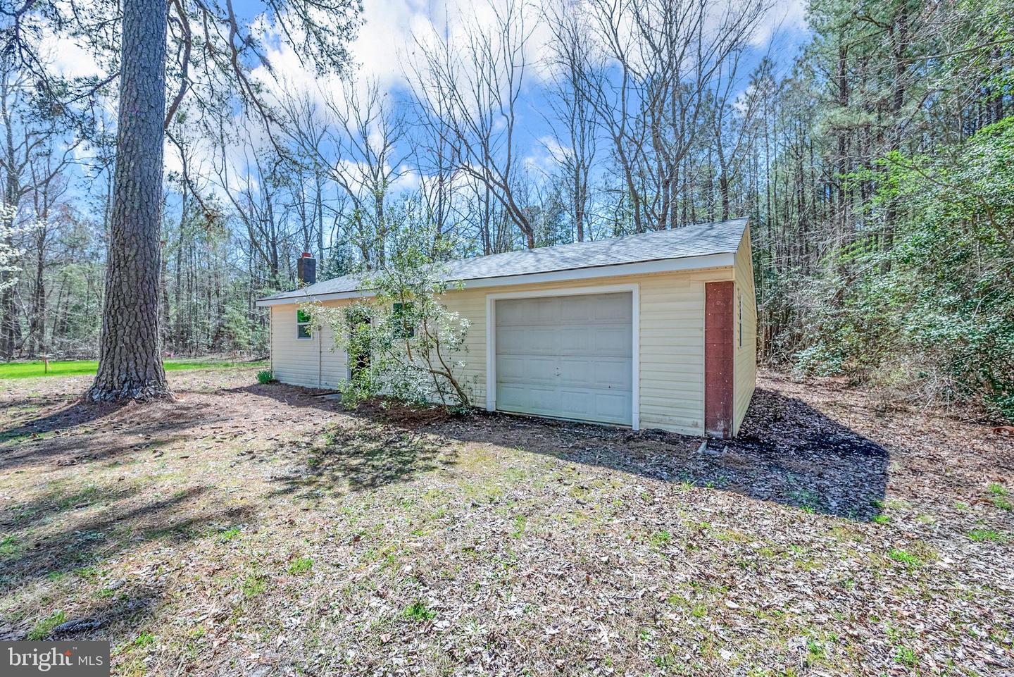 9818 GEORGE WASHINGTON MEMORIAL HWY, GLOUCESTER, Virginia 23061, 3 Bedrooms Bedrooms, 6 Rooms Rooms,2 BathroomsBathrooms,Residential,For sale,9818 GEORGE WASHINGTON MEMORIAL HWY,VAGV2000108 MLS # VAGV2000108
