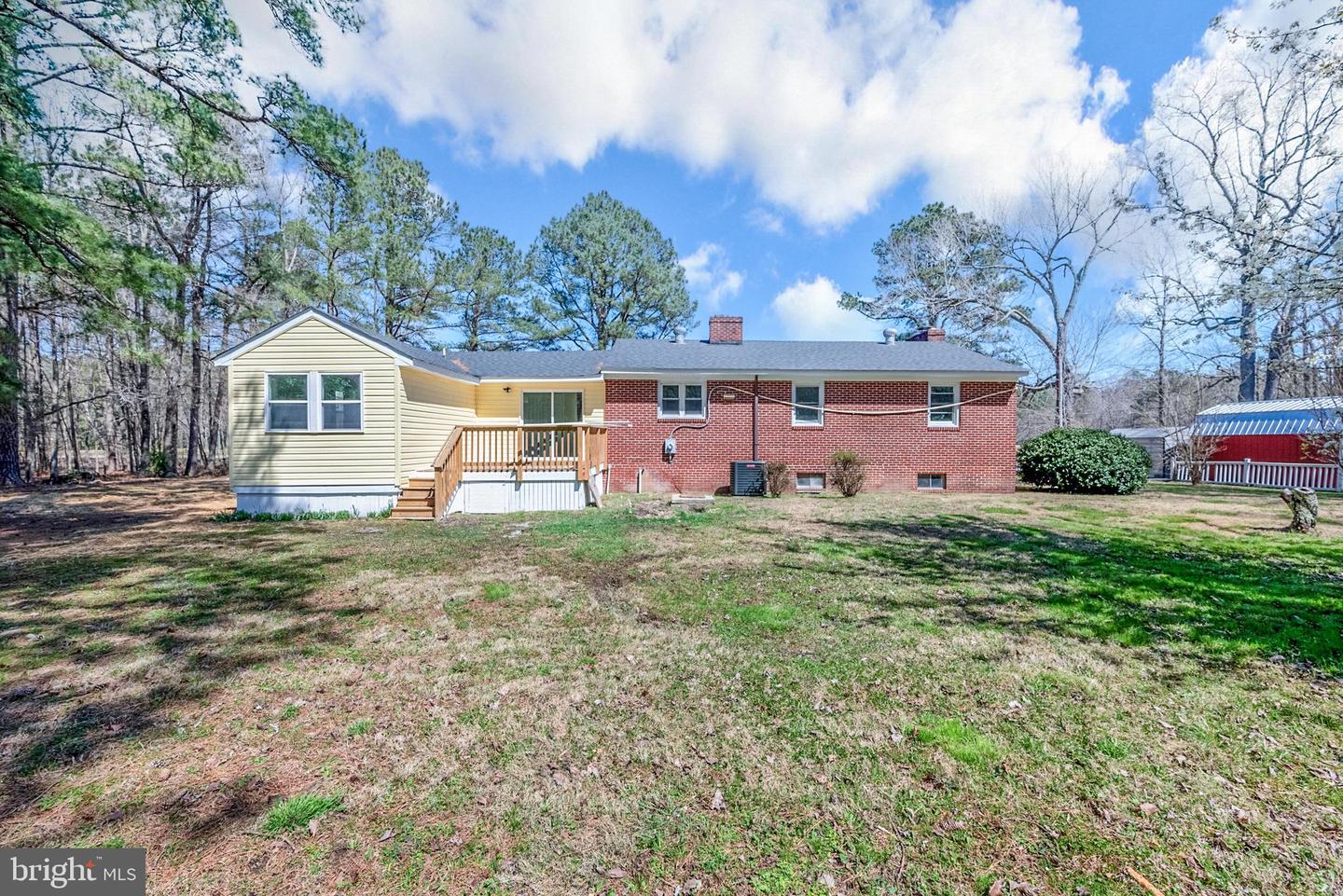 9818 GEORGE WASHINGTON MEMORIAL HWY, GLOUCESTER, Virginia 23061, 3 Bedrooms Bedrooms, 6 Rooms Rooms,2 BathroomsBathrooms,Residential,For sale,9818 GEORGE WASHINGTON MEMORIAL HWY,VAGV2000108 MLS # VAGV2000108