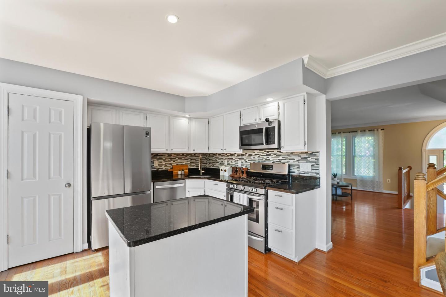 15575 LEBOURGET CT, WOODBRIDGE, Virginia 22193, 4 Bedrooms Bedrooms, ,3 BathroomsBathrooms,Residential,For sale,15575 LEBOURGET CT,VAPW2092212 MLS # VAPW2092212