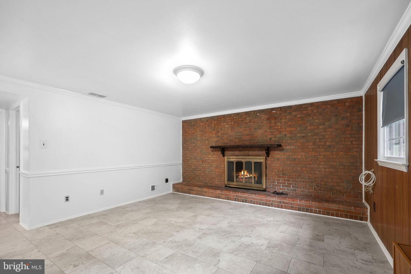 7007 GILLINGS RD, SPRINGFIELD, Virginia 22152, 5 Bedrooms Bedrooms, ,2 BathroomsBathrooms,Residential,For sale,7007 GILLINGS RD,VAFX2236326 MLS # VAFX2236326