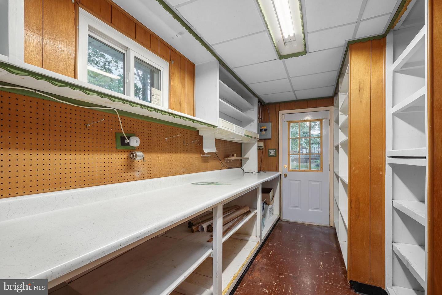7007 GILLINGS RD, SPRINGFIELD, Virginia 22152, 5 Bedrooms Bedrooms, ,2 BathroomsBathrooms,Residential,For sale,7007 GILLINGS RD,VAFX2236326 MLS # VAFX2236326