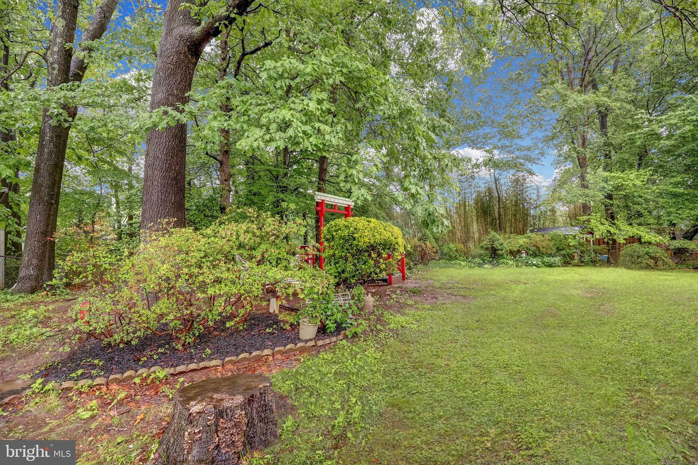 7007 GILLINGS RD, SPRINGFIELD, Virginia 22152, 5 Bedrooms Bedrooms, ,2 BathroomsBathrooms,Residential,For sale,7007 GILLINGS RD,VAFX2236326 MLS # VAFX2236326