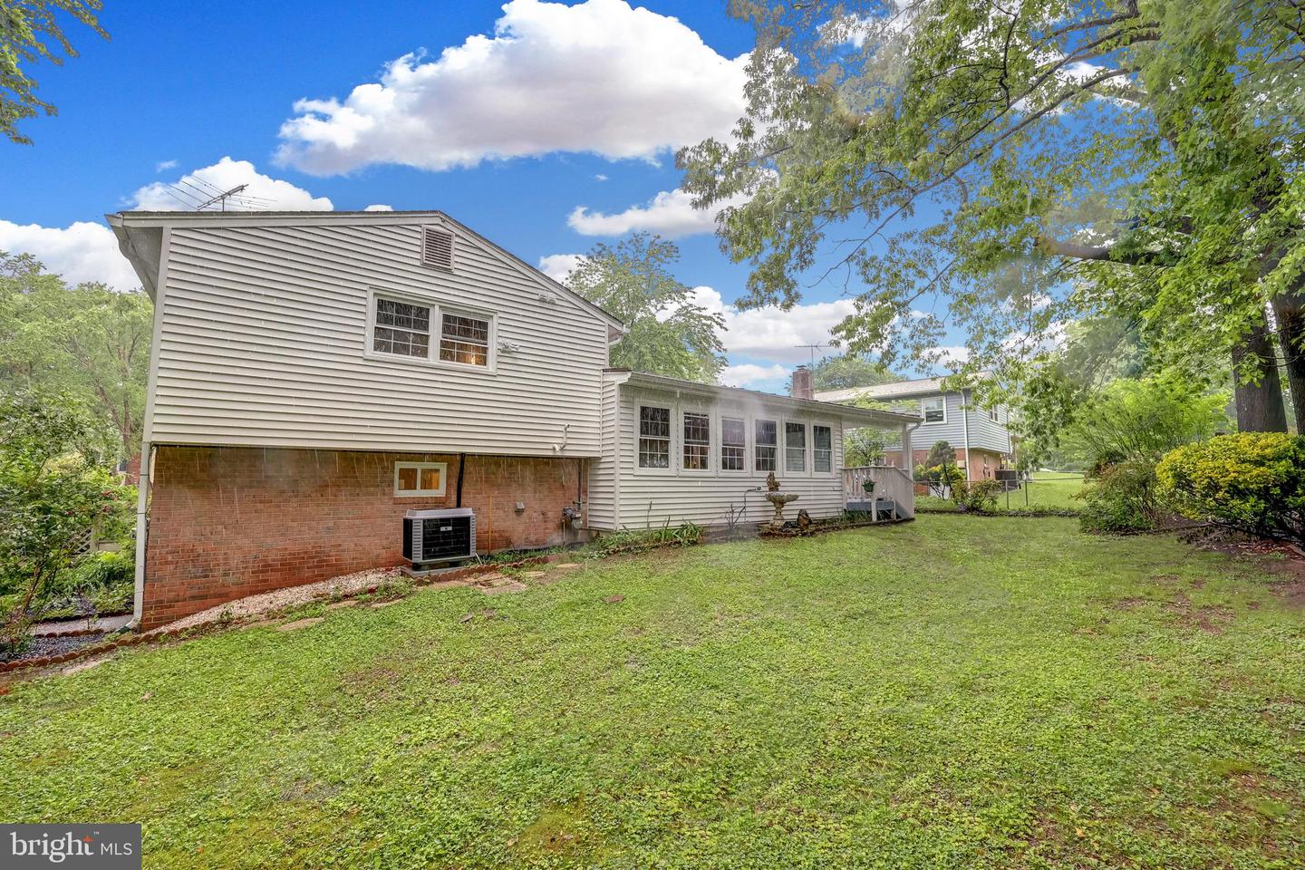7007 GILLINGS RD, SPRINGFIELD, Virginia 22152, 5 Bedrooms Bedrooms, ,2 BathroomsBathrooms,Residential,For sale,7007 GILLINGS RD,VAFX2236326 MLS # VAFX2236326