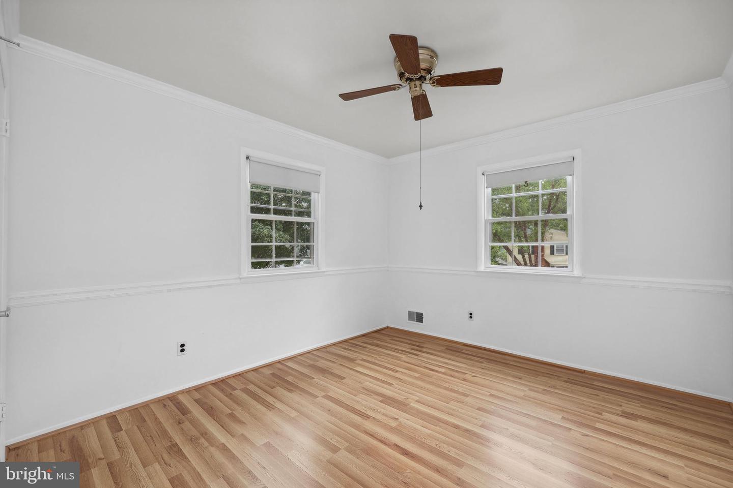 7007 GILLINGS RD, SPRINGFIELD, Virginia 22152, 5 Bedrooms Bedrooms, ,2 BathroomsBathrooms,Residential,For sale,7007 GILLINGS RD,VAFX2236326 MLS # VAFX2236326