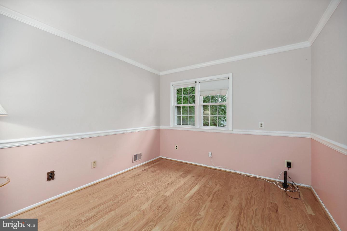 7007 GILLINGS RD, SPRINGFIELD, Virginia 22152, 5 Bedrooms Bedrooms, ,2 BathroomsBathrooms,Residential,For sale,7007 GILLINGS RD,VAFX2236326 MLS # VAFX2236326