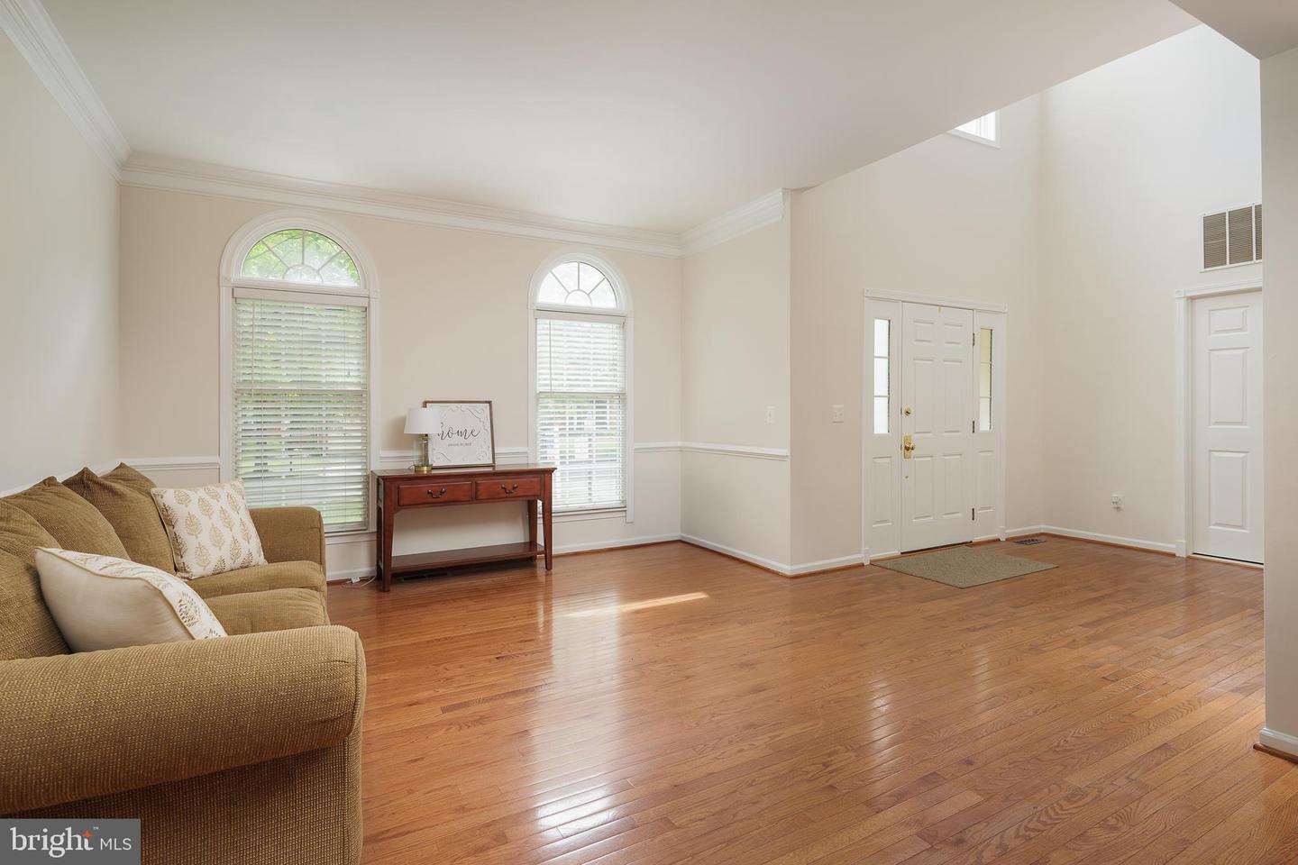 5510 HILLSMAN FARM LN, HAYMARKET, Virginia 20169, 4 Bedrooms Bedrooms, ,4 BathroomsBathrooms,Residential,For sale,5510 HILLSMAN FARM LN,VAPW2094056 MLS # VAPW2094056