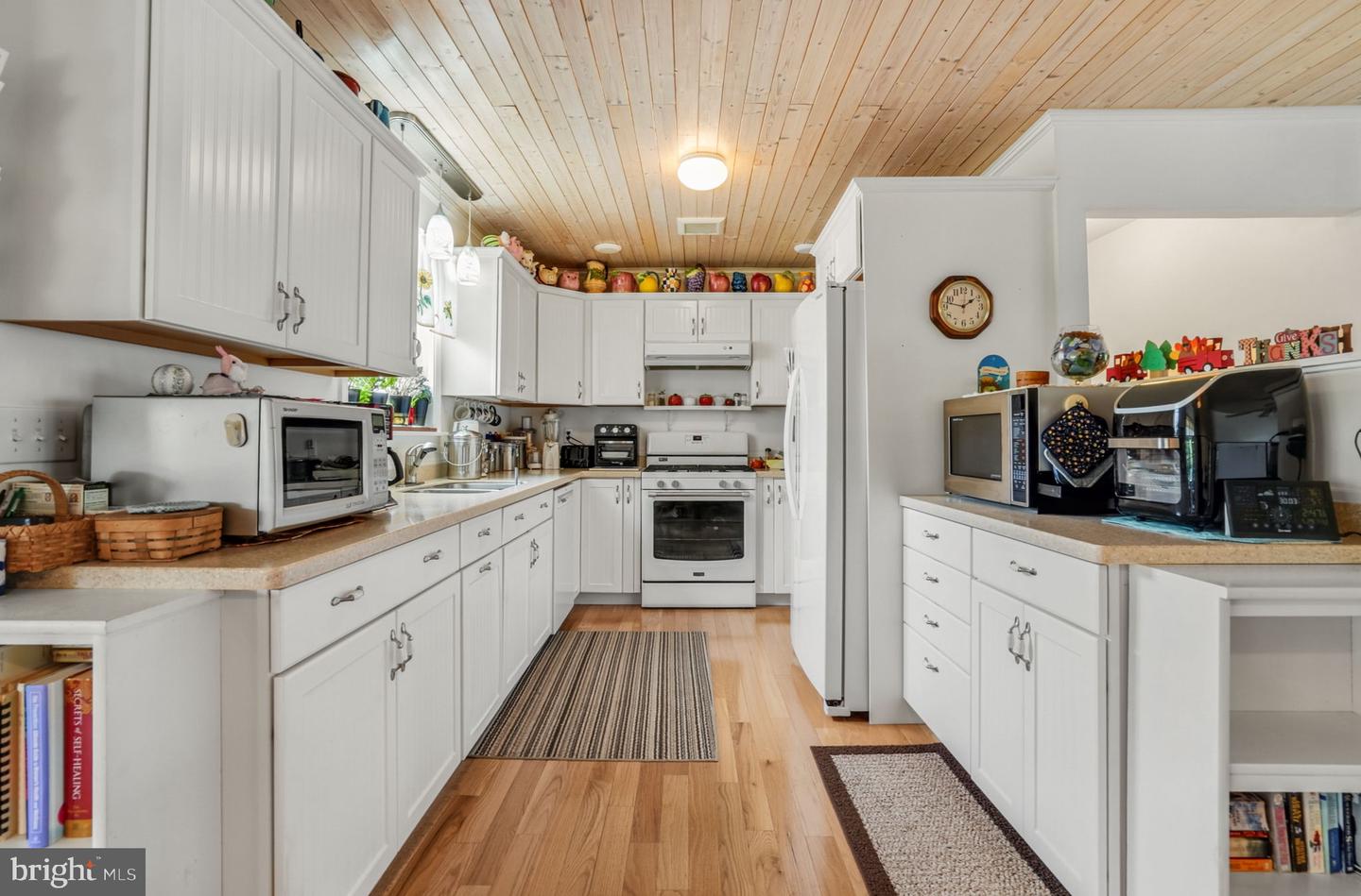 7466 BEEBE RD, CHINCOTEAGUE ISLAND, Virginia 23336, 3 Bedrooms Bedrooms, ,2 BathroomsBathrooms,Residential,For sale,7466 BEEBE RD,VAAC2001868 MLS # VAAC2001868