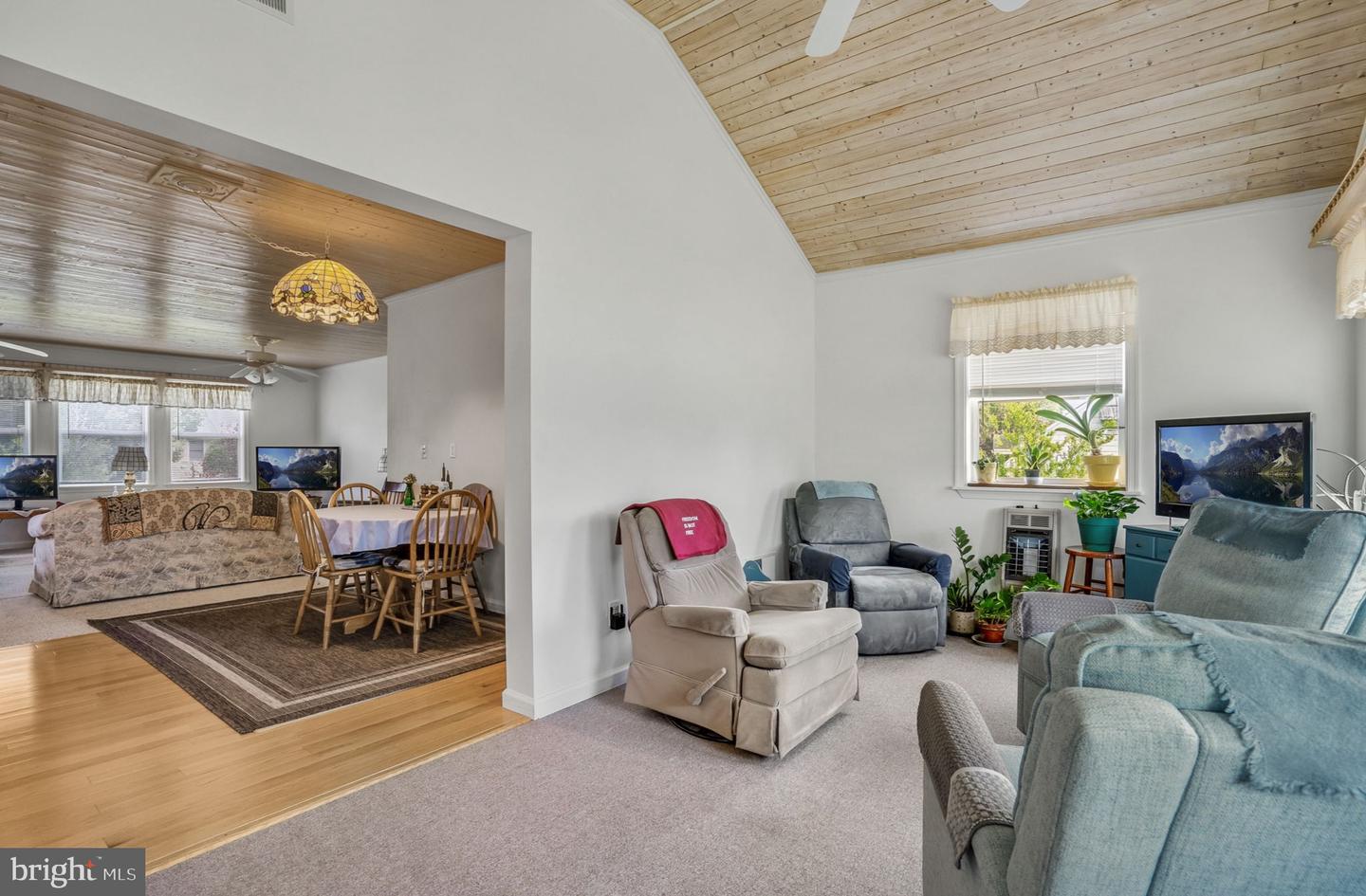 7466 BEEBE RD, CHINCOTEAGUE ISLAND, Virginia 23336, 3 Bedrooms Bedrooms, ,2 BathroomsBathrooms,Residential,For sale,7466 BEEBE RD,VAAC2001868 MLS # VAAC2001868