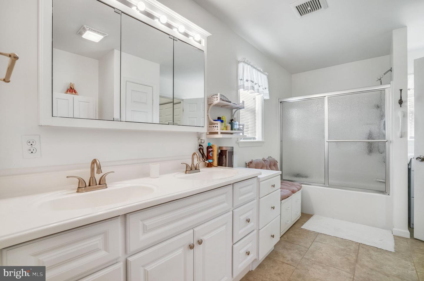 7466 BEEBE RD, CHINCOTEAGUE ISLAND, Virginia 23336, 3 Bedrooms Bedrooms, ,2 BathroomsBathrooms,Residential,For sale,7466 BEEBE RD,VAAC2001868 MLS # VAAC2001868