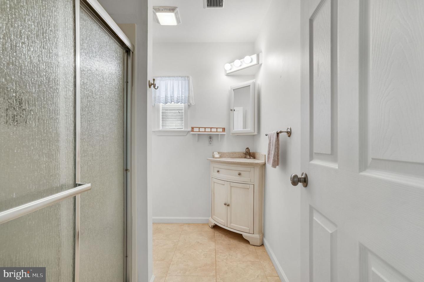 7466 BEEBE RD, CHINCOTEAGUE ISLAND, Virginia 23336, 3 Bedrooms Bedrooms, ,2 BathroomsBathrooms,Residential,For sale,7466 BEEBE RD,VAAC2001868 MLS # VAAC2001868