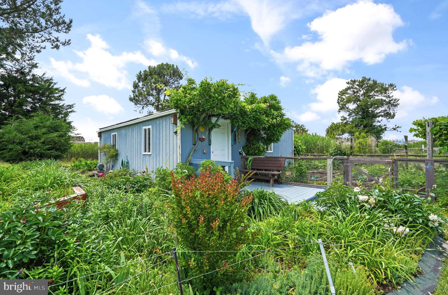7466 BEEBE RD, CHINCOTEAGUE ISLAND, Virginia 23336, 3 Bedrooms Bedrooms, ,2 BathroomsBathrooms,Residential,For sale,7466 BEEBE RD,VAAC2001868 MLS # VAAC2001868