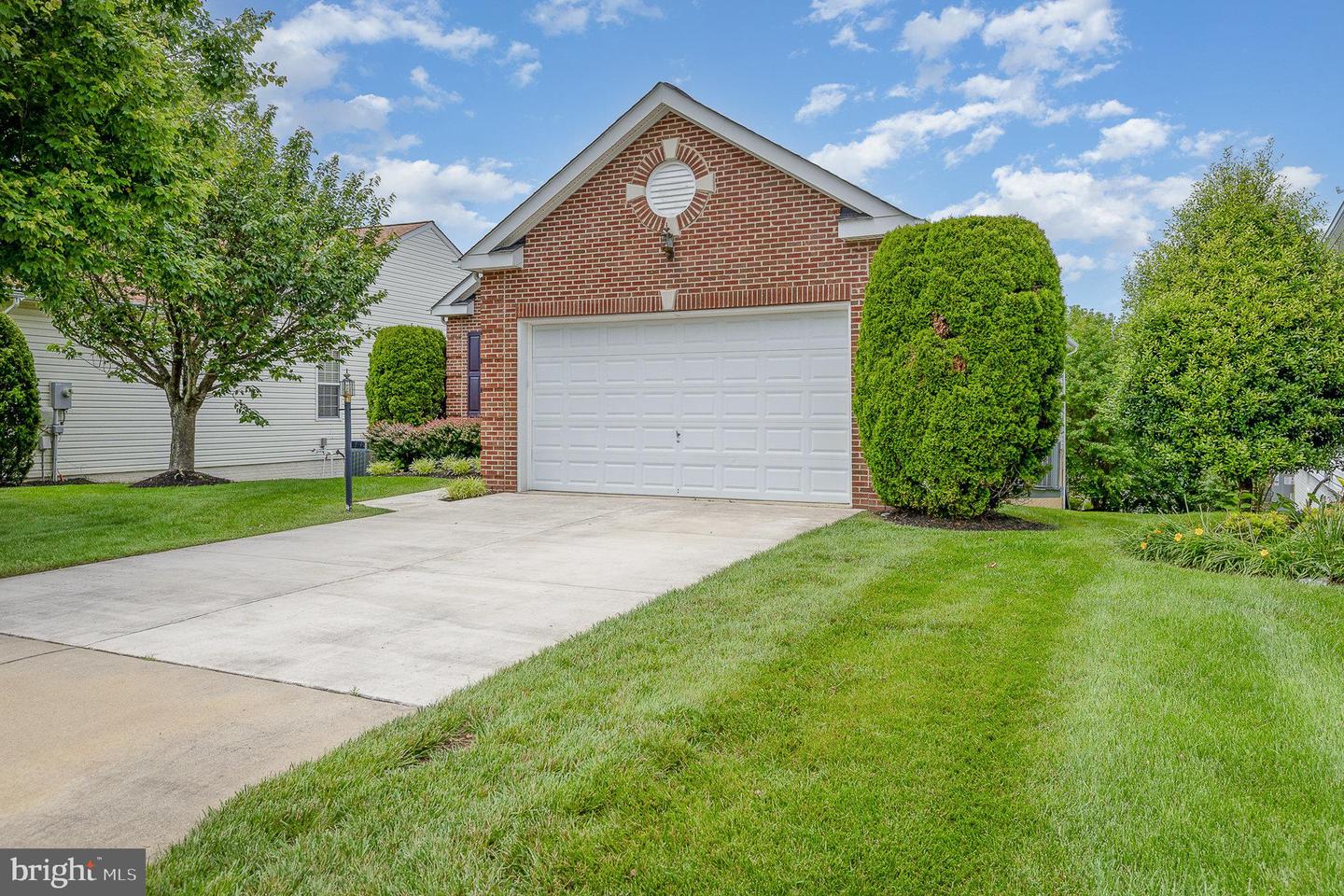 3839 MULBERRY POINT CT, DUMFRIES, Virginia 22025, 4 Bedrooms Bedrooms, 7 Rooms Rooms,3 BathroomsBathrooms,Residential,For sale,3839 MULBERRY POINT CT,VAPW2095490 MLS # VAPW2095490
