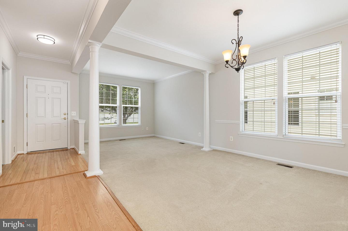 3839 MULBERRY POINT CT, DUMFRIES, Virginia 22025, 4 Bedrooms Bedrooms, 7 Rooms Rooms,3 BathroomsBathrooms,Residential,For sale,3839 MULBERRY POINT CT,VAPW2095490 MLS # VAPW2095490