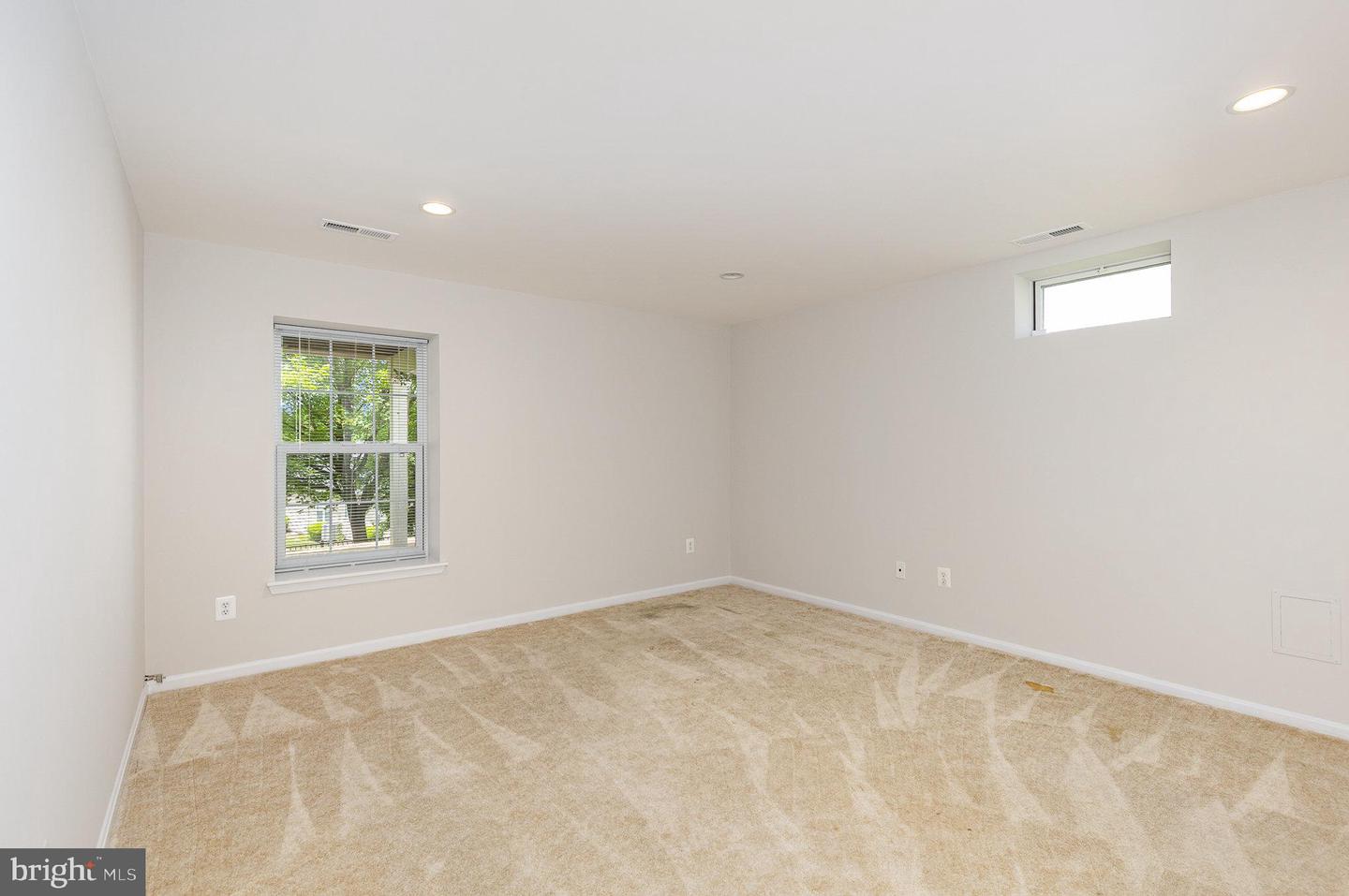 3839 MULBERRY POINT CT, DUMFRIES, Virginia 22025, 4 Bedrooms Bedrooms, 7 Rooms Rooms,3 BathroomsBathrooms,Residential,For sale,3839 MULBERRY POINT CT,VAPW2095490 MLS # VAPW2095490