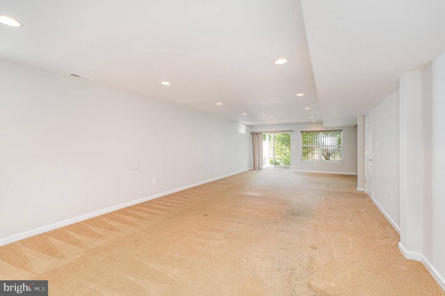 3839 MULBERRY POINT CT, DUMFRIES, Virginia 22025, 4 Bedrooms Bedrooms, 7 Rooms Rooms,3 BathroomsBathrooms,Residential,For sale,3839 MULBERRY POINT CT,VAPW2095490 MLS # VAPW2095490