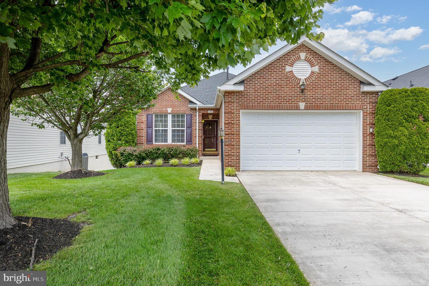 3839 MULBERRY POINT CT, DUMFRIES, Virginia 22025, 4 Bedrooms Bedrooms, 7 Rooms Rooms,3 BathroomsBathrooms,Residential,For sale,3839 MULBERRY POINT CT,VAPW2095490 MLS # VAPW2095490