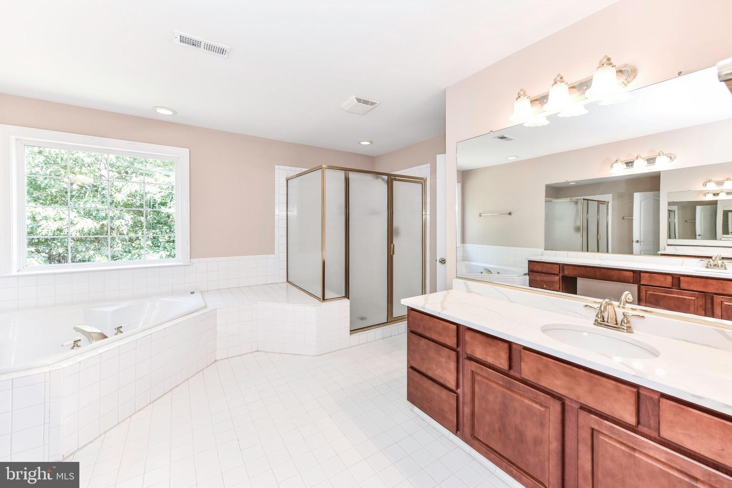 53 BROOKE CREST LN, STAFFORD, Virginia 22554, 5 Bedrooms Bedrooms, ,4 BathroomsBathrooms,Residential,For sale,53 BROOKE CREST LN,VAST2039182 MLS # VAST2039182
