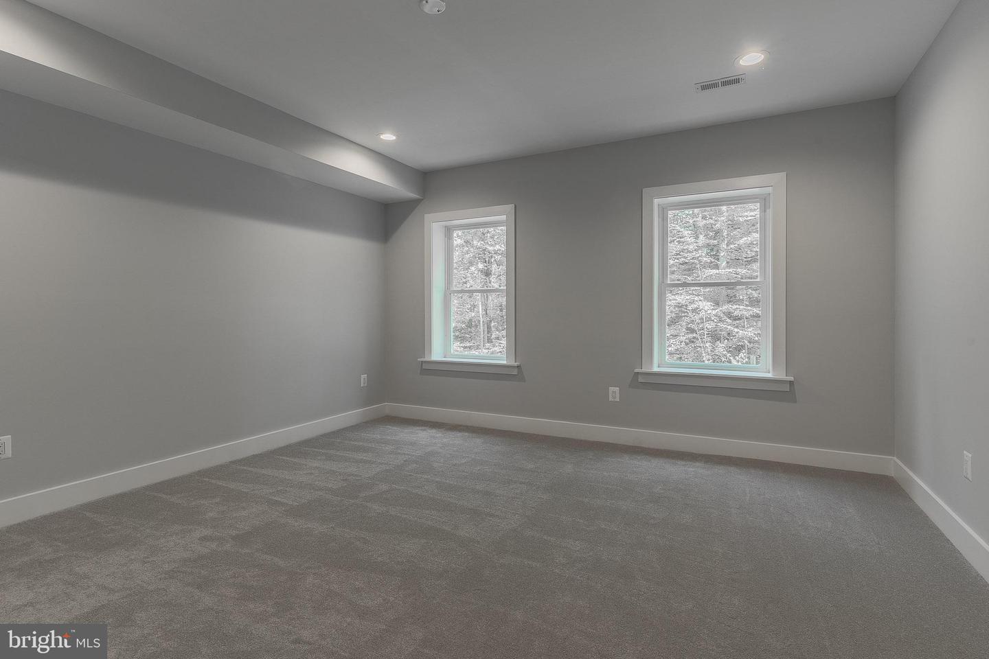 7215 ORIOLE AVE, SPRINGFIELD, Virginia 22150, 6 Bedrooms Bedrooms, ,5 BathroomsBathrooms,Residential,For sale,7215 ORIOLE AVE,VAFX2244846 MLS # VAFX2244846