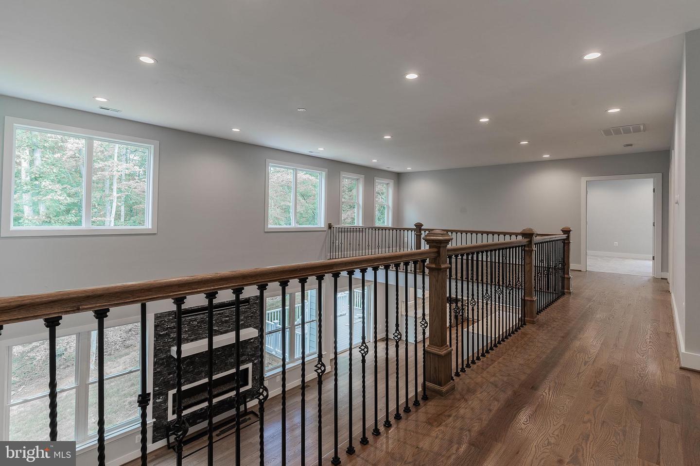 7215 ORIOLE AVE, SPRINGFIELD, Virginia 22150, 6 Bedrooms Bedrooms, ,5 BathroomsBathrooms,Residential,For sale,7215 ORIOLE AVE,VAFX2244846 MLS # VAFX2244846