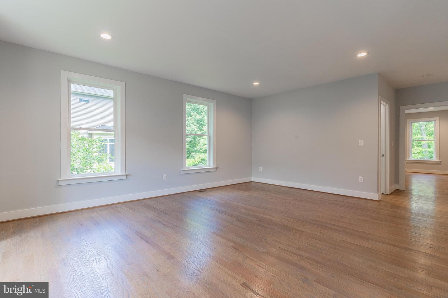 7215 ORIOLE AVE, SPRINGFIELD, Virginia 22150, 6 Bedrooms Bedrooms, ,5 BathroomsBathrooms,Residential,For sale,7215 ORIOLE AVE,VAFX2244846 MLS # VAFX2244846
