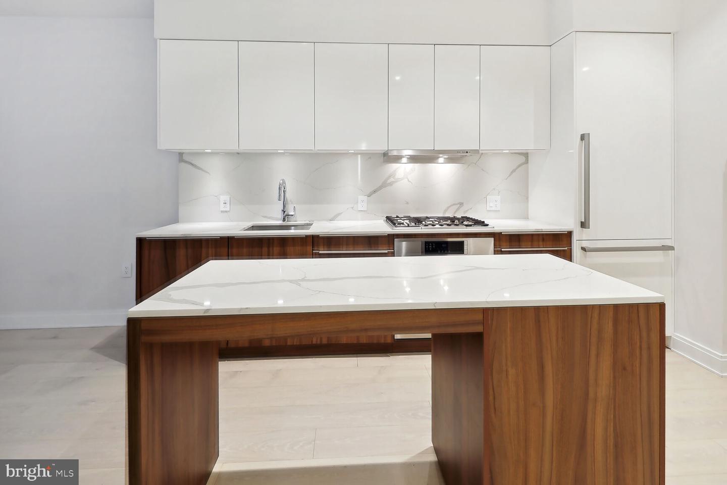 1427 RHODE ISLAND AVE NW #202, WASHINGTON, District Of Columbia 20005, 1 Bedroom Bedrooms, ,1 BathroomBathrooms,Residential,For sale,1427 RHODE ISLAND AVE NW #202,DCDC2203682 MLS # DCDC2203682