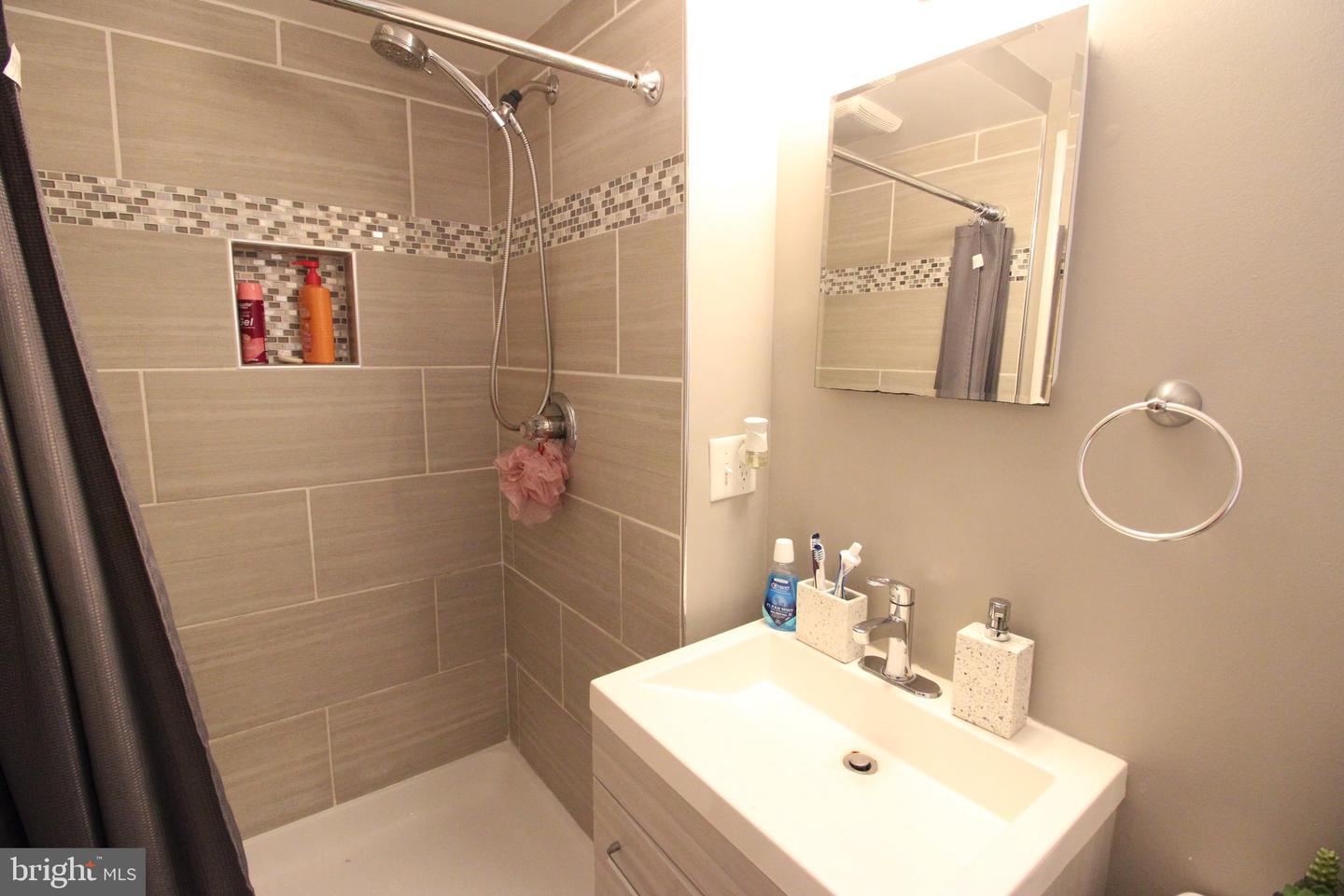 4401 JACKSON PL, ALEXANDRIA, Virginia 22309, 4 Bedrooms Bedrooms, ,3 BathroomsBathrooms,Residential,For sale,4401 JACKSON PL,VAFX2244856 MLS # VAFX2244856