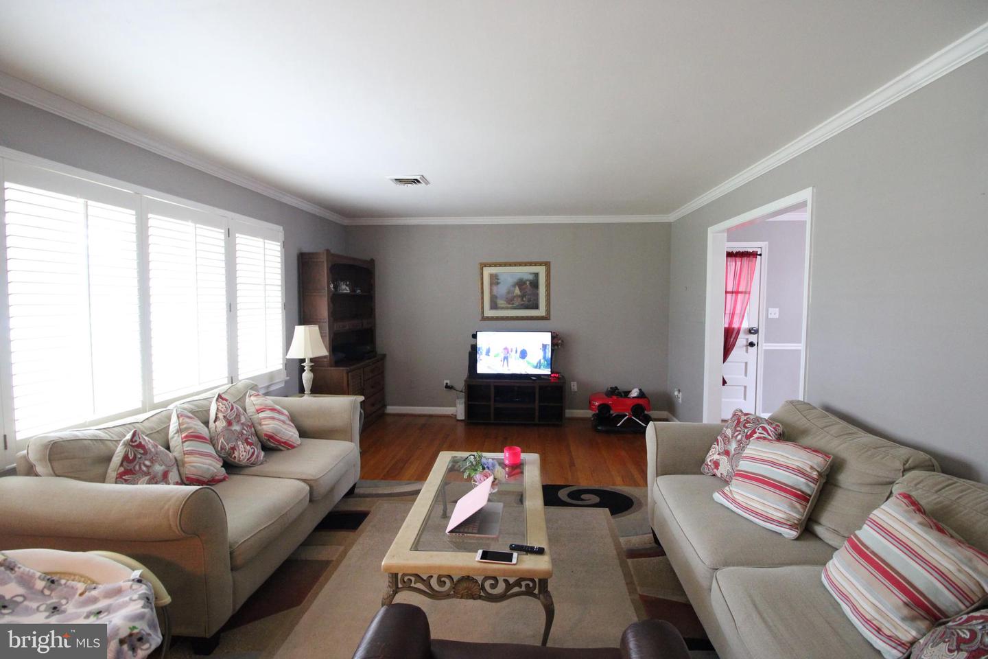 4401 JACKSON PL, ALEXANDRIA, Virginia 22309, 4 Bedrooms Bedrooms, ,3 BathroomsBathrooms,Residential,For sale,4401 JACKSON PL,VAFX2244856 MLS # VAFX2244856