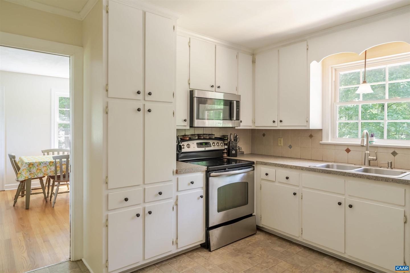 646 MILLER SCHOOL RD, CROZET, Virginia 22903, 4 Bedrooms Bedrooms, ,2 BathroomsBathrooms,Residential,For sale,646 MILLER SCHOOL RD,665113 MLS # 665113