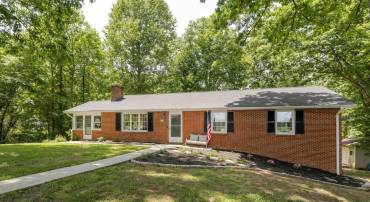 646 MILLER SCHOOL RD, CROZET, Virginia 22903, 4 Bedrooms Bedrooms, ,2 BathroomsBathrooms,Residential,For sale,646 MILLER SCHOOL RD,665113 MLS # 665113