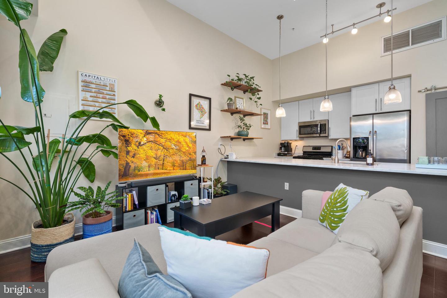 1345 PENNSYLVANIA AVE SE #6, WASHINGTON, District Of Columbia 20003, 2 Bedrooms Bedrooms, ,2 BathroomsBathrooms,Residential,For sale,1345 PENNSYLVANIA AVE SE #6,DCDC2203540 MLS # DCDC2203540