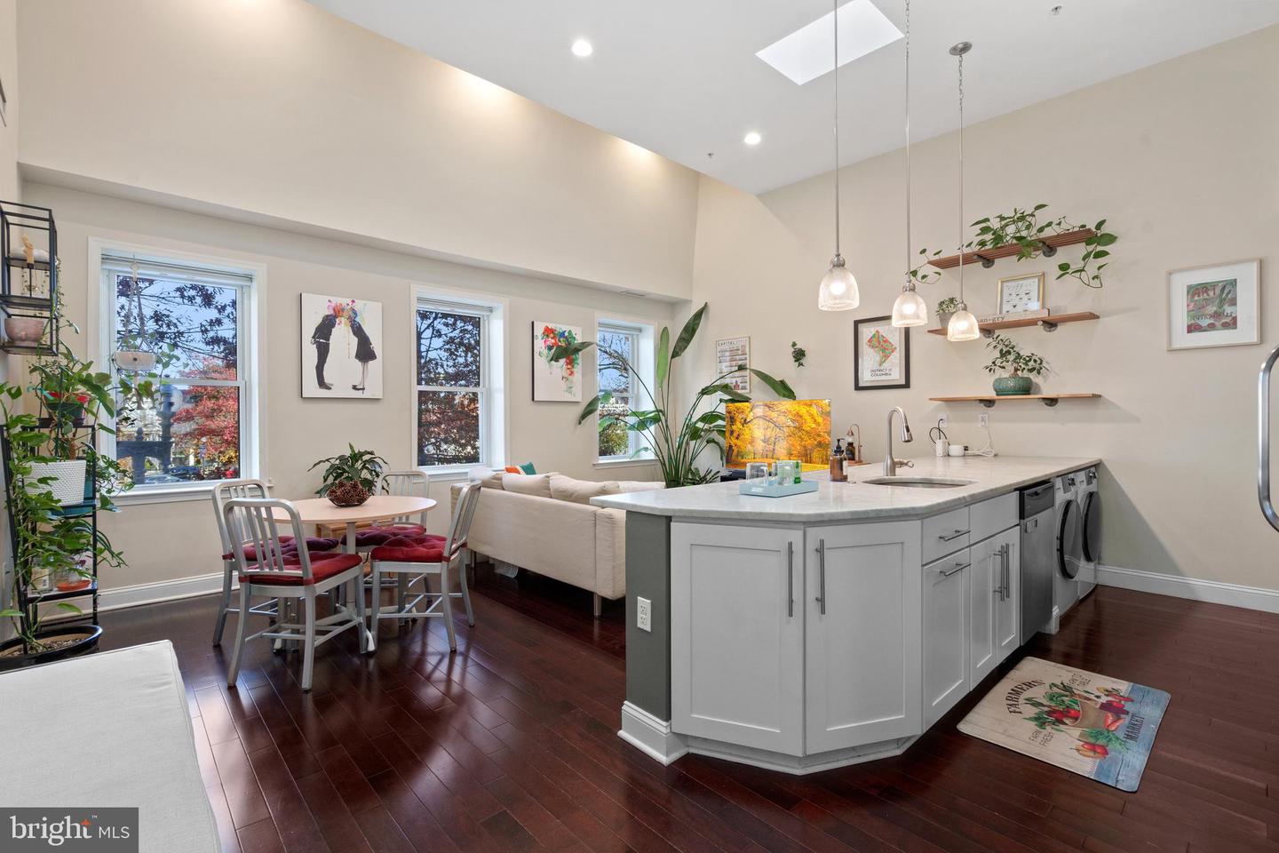 1345 PENNSYLVANIA AVE SE #6, WASHINGTON, District Of Columbia 20003, 2 Bedrooms Bedrooms, ,2 BathroomsBathrooms,Residential,For sale,1345 PENNSYLVANIA AVE SE #6,DCDC2203540 MLS # DCDC2203540