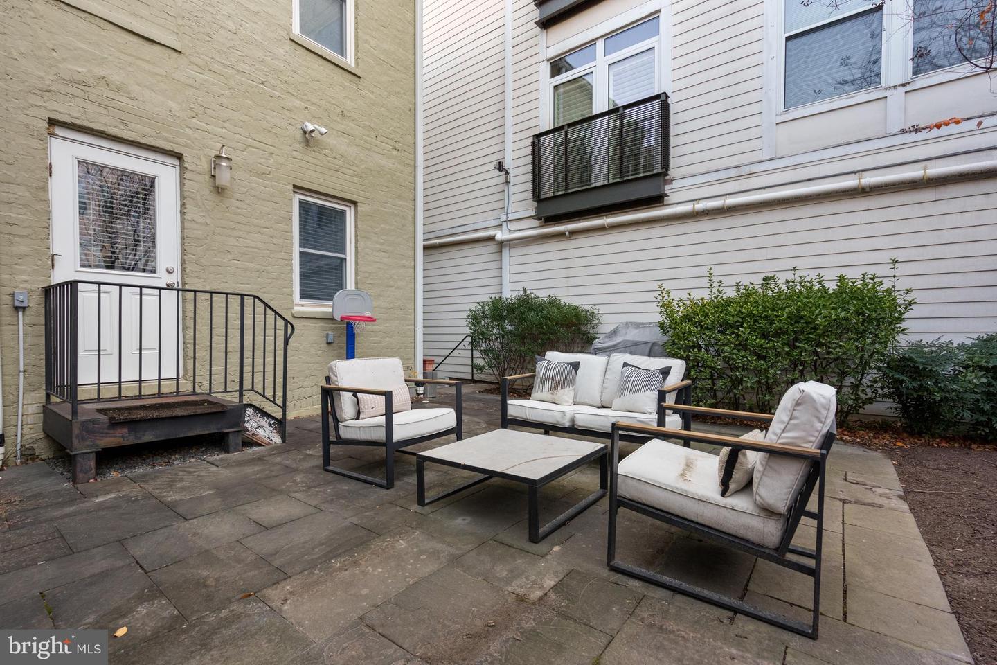 1345 PENNSYLVANIA AVE SE #6, WASHINGTON, District Of Columbia 20003, 2 Bedrooms Bedrooms, ,2 BathroomsBathrooms,Residential,For sale,1345 PENNSYLVANIA AVE SE #6,DCDC2203540 MLS # DCDC2203540