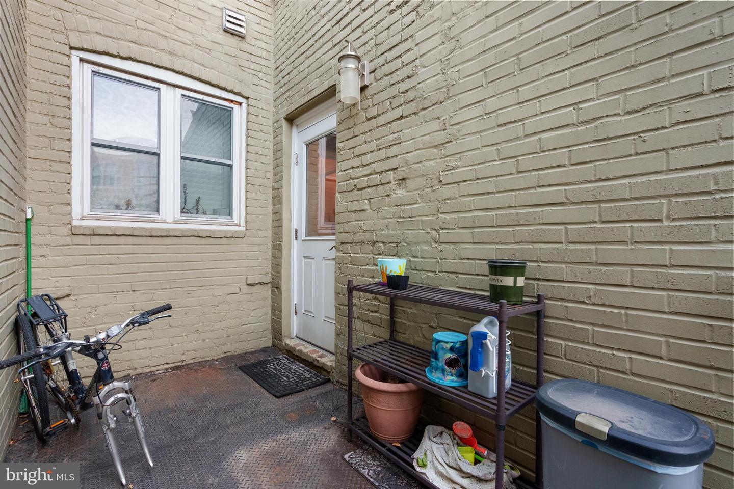 1345 PENNSYLVANIA AVE SE #6, WASHINGTON, District Of Columbia 20003, 2 Bedrooms Bedrooms, ,2 BathroomsBathrooms,Residential,For sale,1345 PENNSYLVANIA AVE SE #6,DCDC2203540 MLS # DCDC2203540