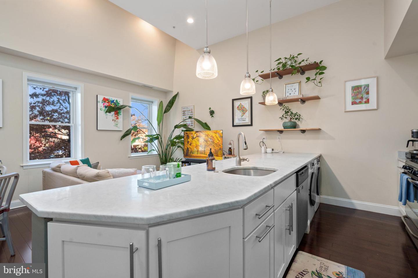1345 PENNSYLVANIA AVE SE #6, WASHINGTON, District Of Columbia 20003, 2 Bedrooms Bedrooms, ,2 BathroomsBathrooms,Residential,For sale,1345 PENNSYLVANIA AVE SE #6,DCDC2203540 MLS # DCDC2203540