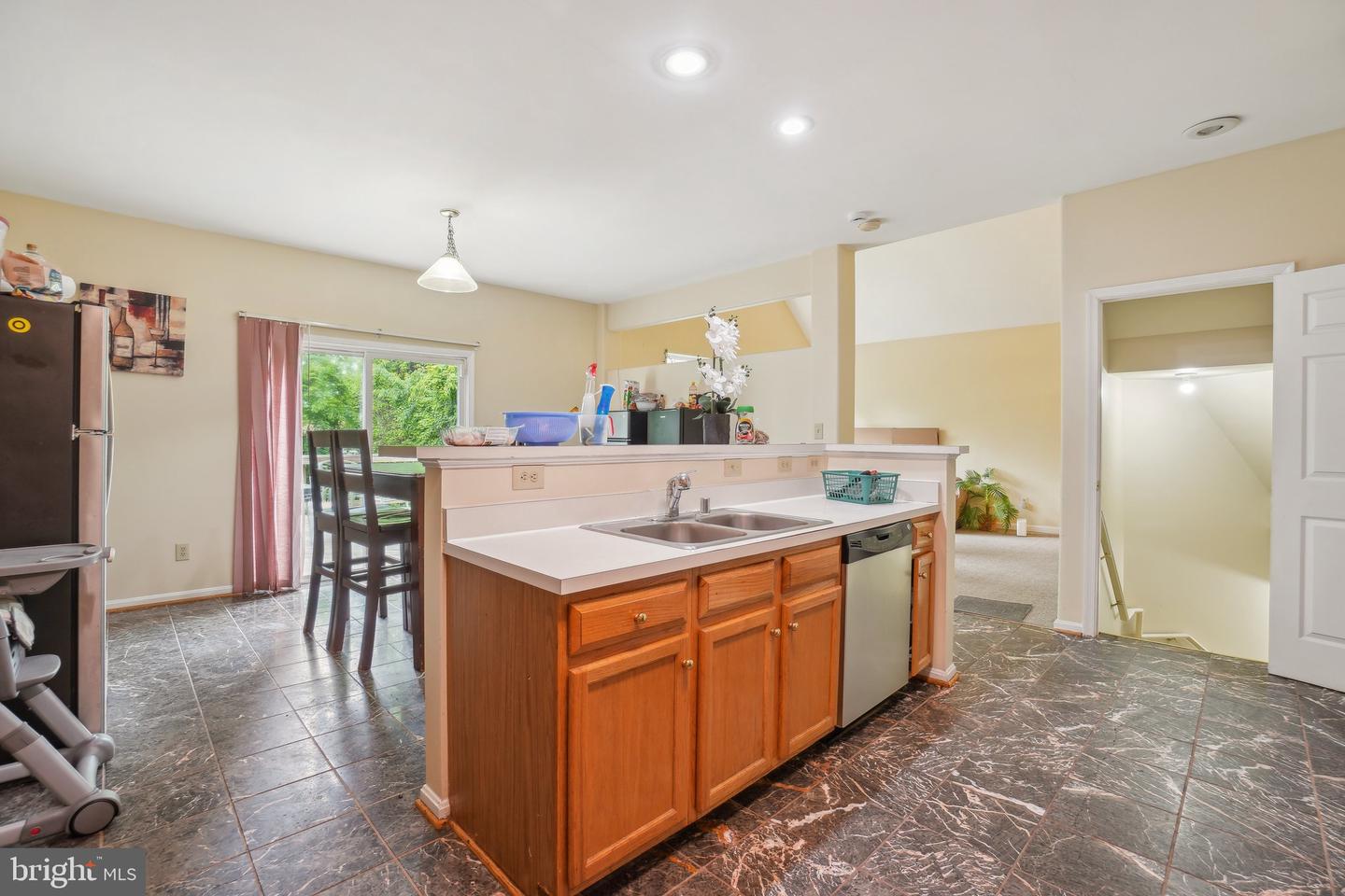 6002 HONNICUT DR, CENTREVILLE, Virginia 20121, 4 Bedrooms Bedrooms, ,3 BathroomsBathrooms,Residential,For sale,6002 HONNICUT DR,VAFX2244702 MLS # VAFX2244702