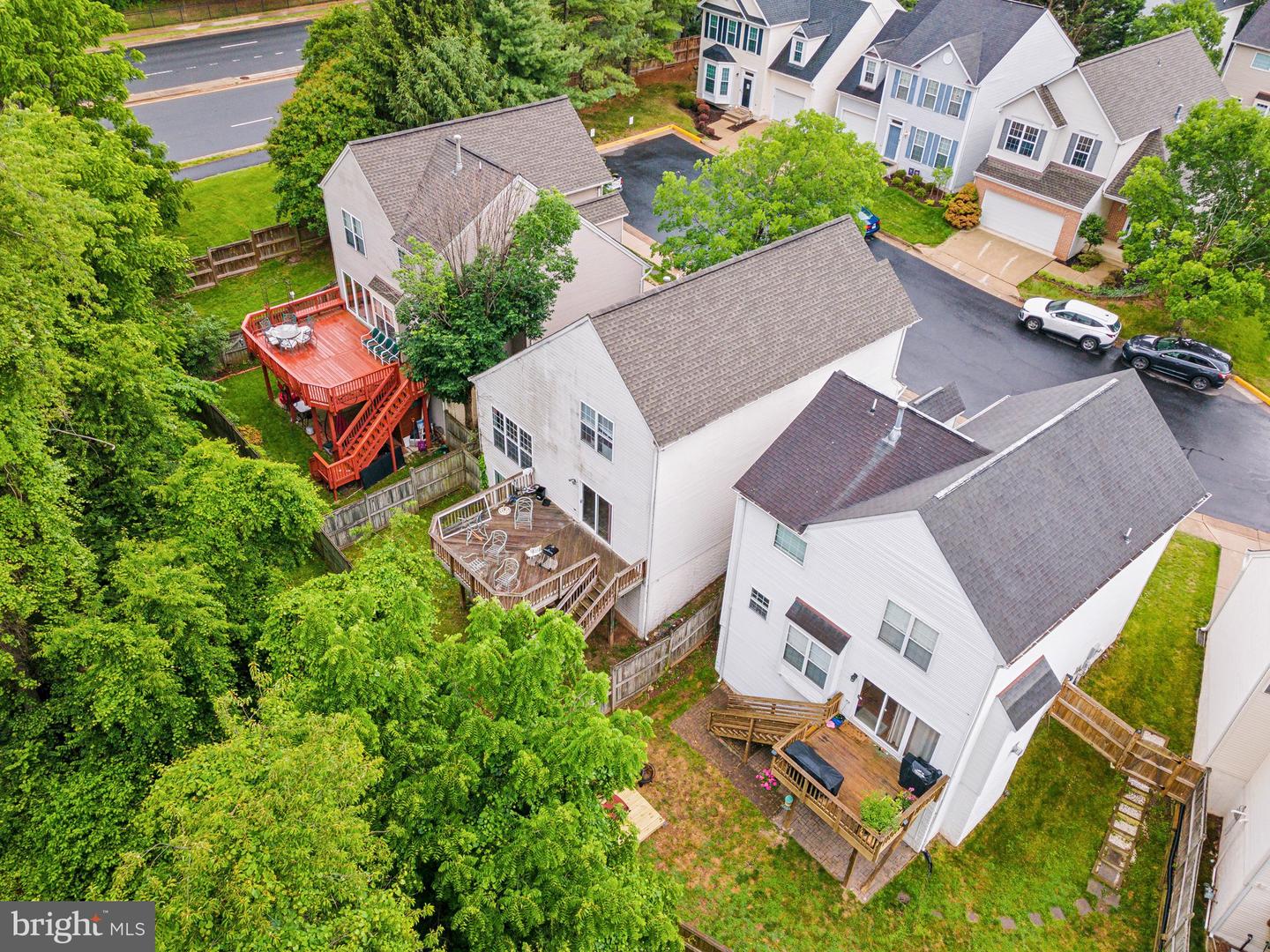 6002 HONNICUT DR, CENTREVILLE, Virginia 20121, 4 Bedrooms Bedrooms, ,3 BathroomsBathrooms,Residential,For sale,6002 HONNICUT DR,VAFX2244702 MLS # VAFX2244702