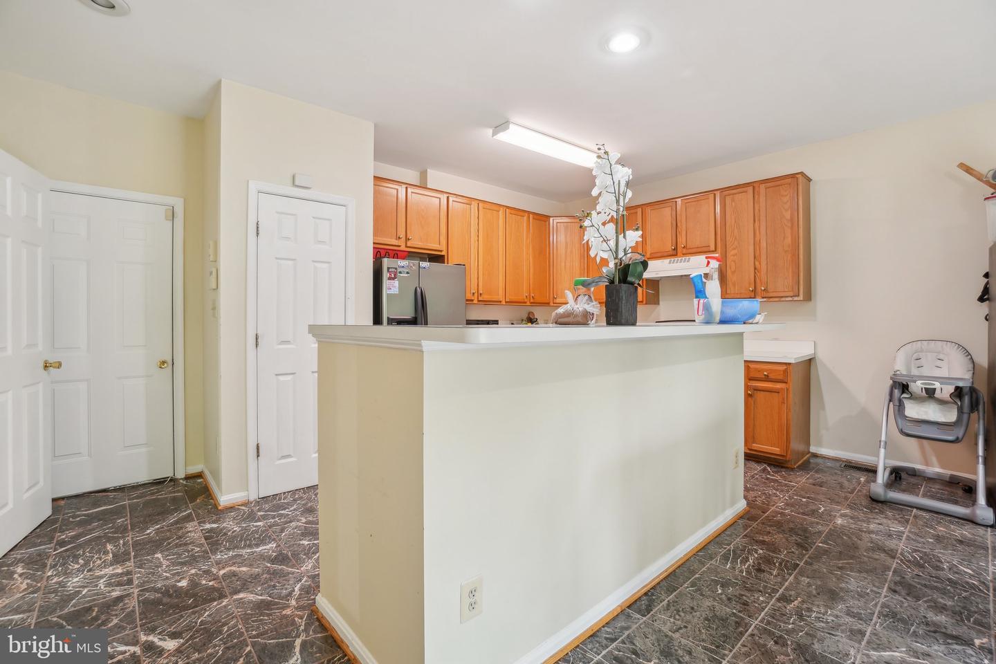 6002 HONNICUT DR, CENTREVILLE, Virginia 20121, 4 Bedrooms Bedrooms, ,3 BathroomsBathrooms,Residential,For sale,6002 HONNICUT DR,VAFX2244702 MLS # VAFX2244702