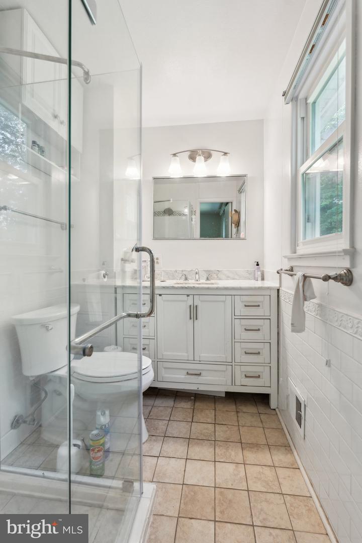 8709 BARNETT ST, MANASSAS, Virginia 20110, 4 Bedrooms Bedrooms, ,3 BathroomsBathrooms,Residential,For sale,8709 BARNETT ST,VAMN2008442 MLS # VAMN2008442