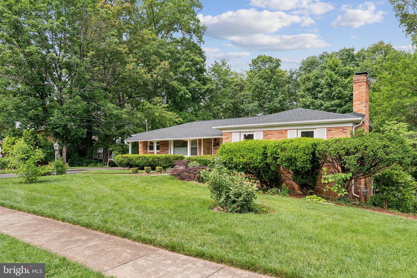 8709 BARNETT ST, MANASSAS, Virginia 20110, 4 Bedrooms Bedrooms, ,3 BathroomsBathrooms,Residential,For sale,8709 BARNETT ST,VAMN2008442 MLS # VAMN2008442