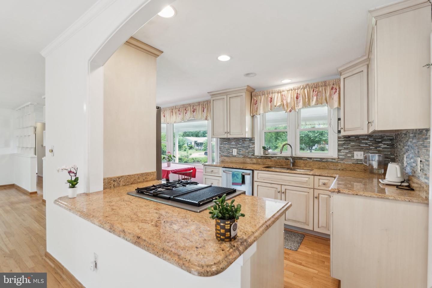 8709 BARNETT ST, MANASSAS, Virginia 20110, 4 Bedrooms Bedrooms, ,3 BathroomsBathrooms,Residential,For sale,8709 BARNETT ST,VAMN2008442 MLS # VAMN2008442
