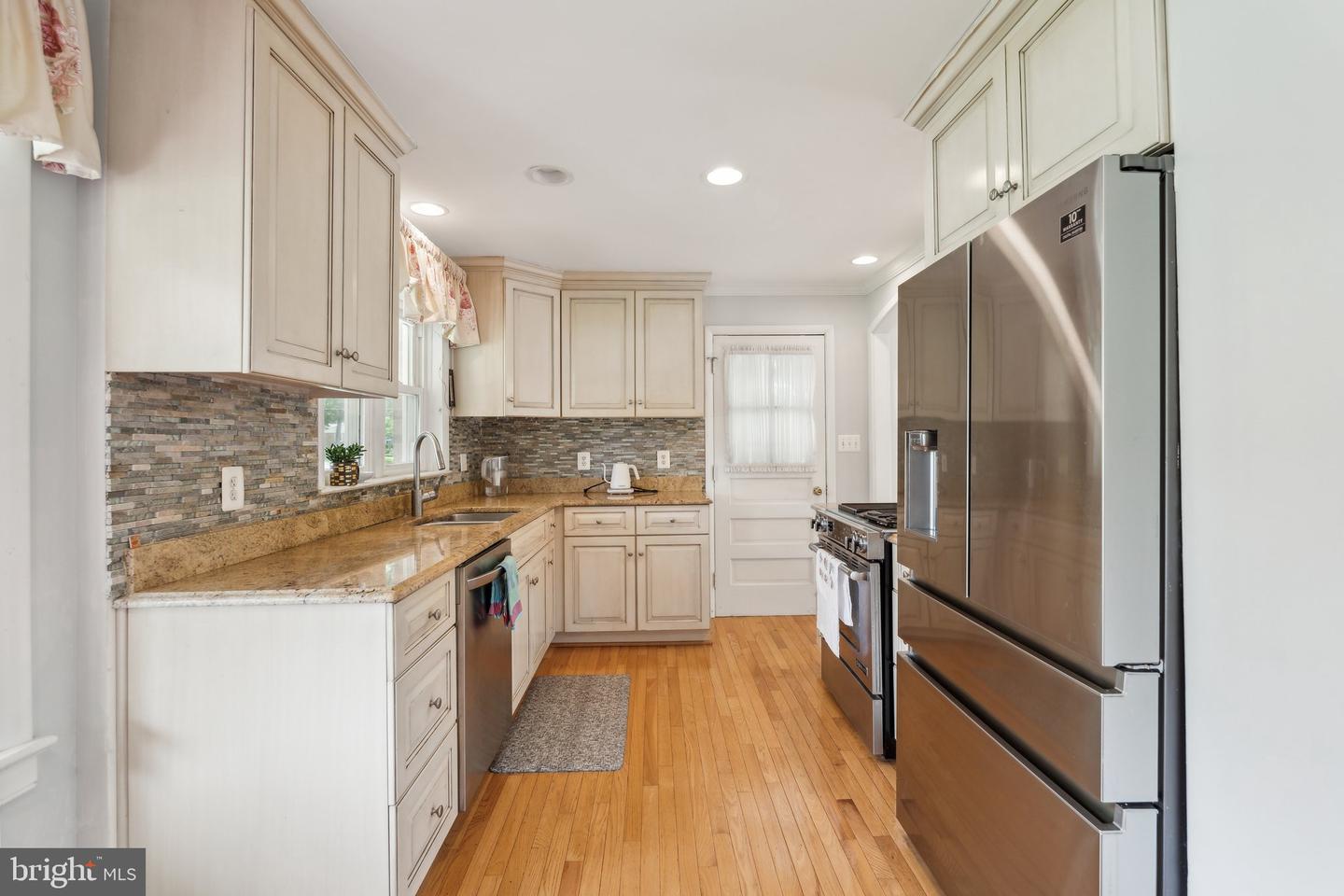 8709 BARNETT ST, MANASSAS, Virginia 20110, 4 Bedrooms Bedrooms, ,3 BathroomsBathrooms,Residential,For sale,8709 BARNETT ST,VAMN2008442 MLS # VAMN2008442