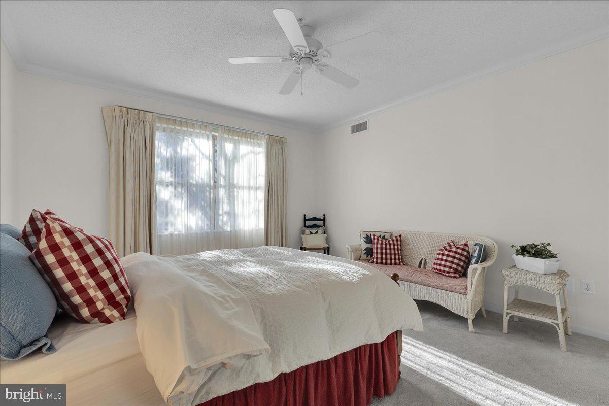 19400 LANSDOWNE WOODS BLVD #110, LEESBURG, Virginia 20176, 2 Bedrooms Bedrooms, ,2 BathroomsBathrooms,Residential,For sale,19400 LANSDOWNE WOODS BLVD #110,VALO2098550 MLS # VALO2098550