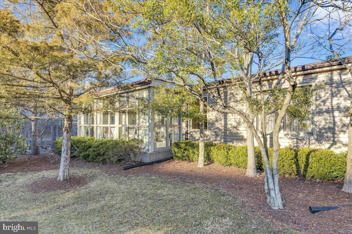 19400 LANSDOWNE WOODS BLVD #110, LEESBURG, Virginia 20176, 2 Bedrooms Bedrooms, ,2 BathroomsBathrooms,Residential,For sale,19400 LANSDOWNE WOODS BLVD #110,VALO2098550 MLS # VALO2098550