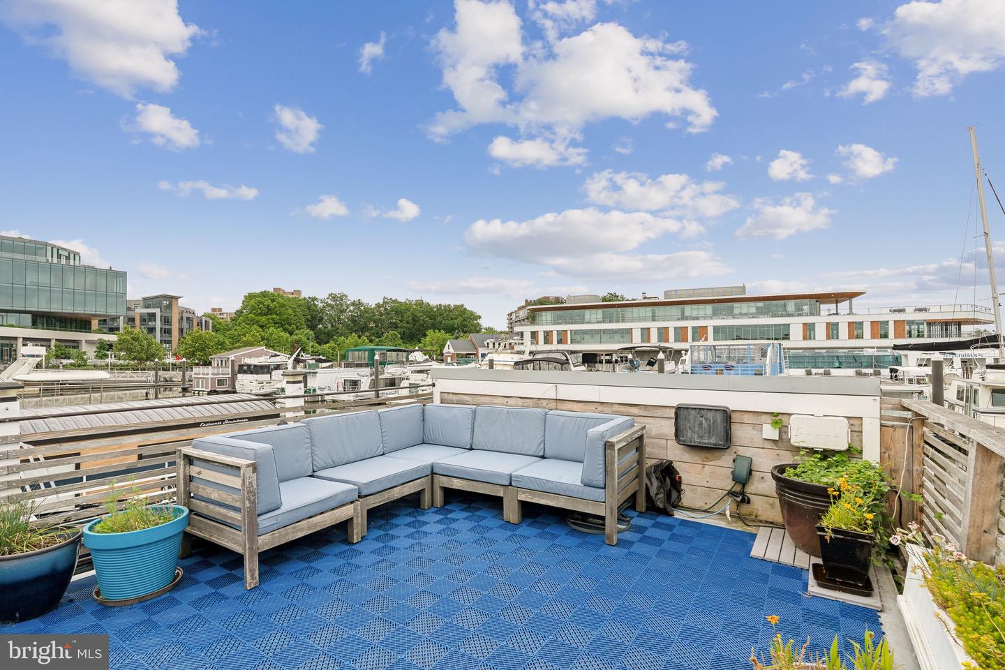 650 WHARF ST SW #Y-30, WASHINGTON, District Of Columbia 20024, 1 Bedroom Bedrooms, ,1 BathroomBathrooms,Residential,For sale,650 WHARF ST SW #Y-30,DCDC2203690 MLS # DCDC2203690