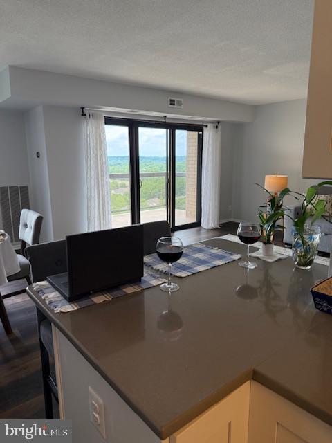 309 YOAKUM PKWY #1809, ALEXANDRIA, Virginia 22304, 2 Bedrooms Bedrooms, 4 Rooms Rooms,2 BathroomsBathrooms,Residential,For sale,309 YOAKUM PKWY #1809,VAAX2046030 MLS # VAAX2046030