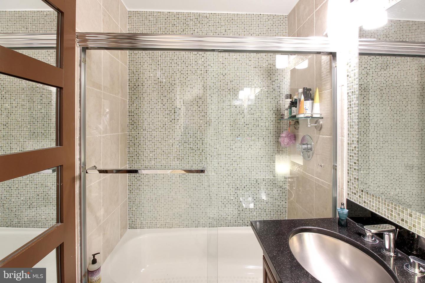 1615 Q ST NW #808, WASHINGTON, District Of Columbia 20009, 2 Bedrooms Bedrooms, ,1 BathroomBathrooms,Residential,For sale,1615 Q ST NW #808,DCDC2203726 MLS # DCDC2203726