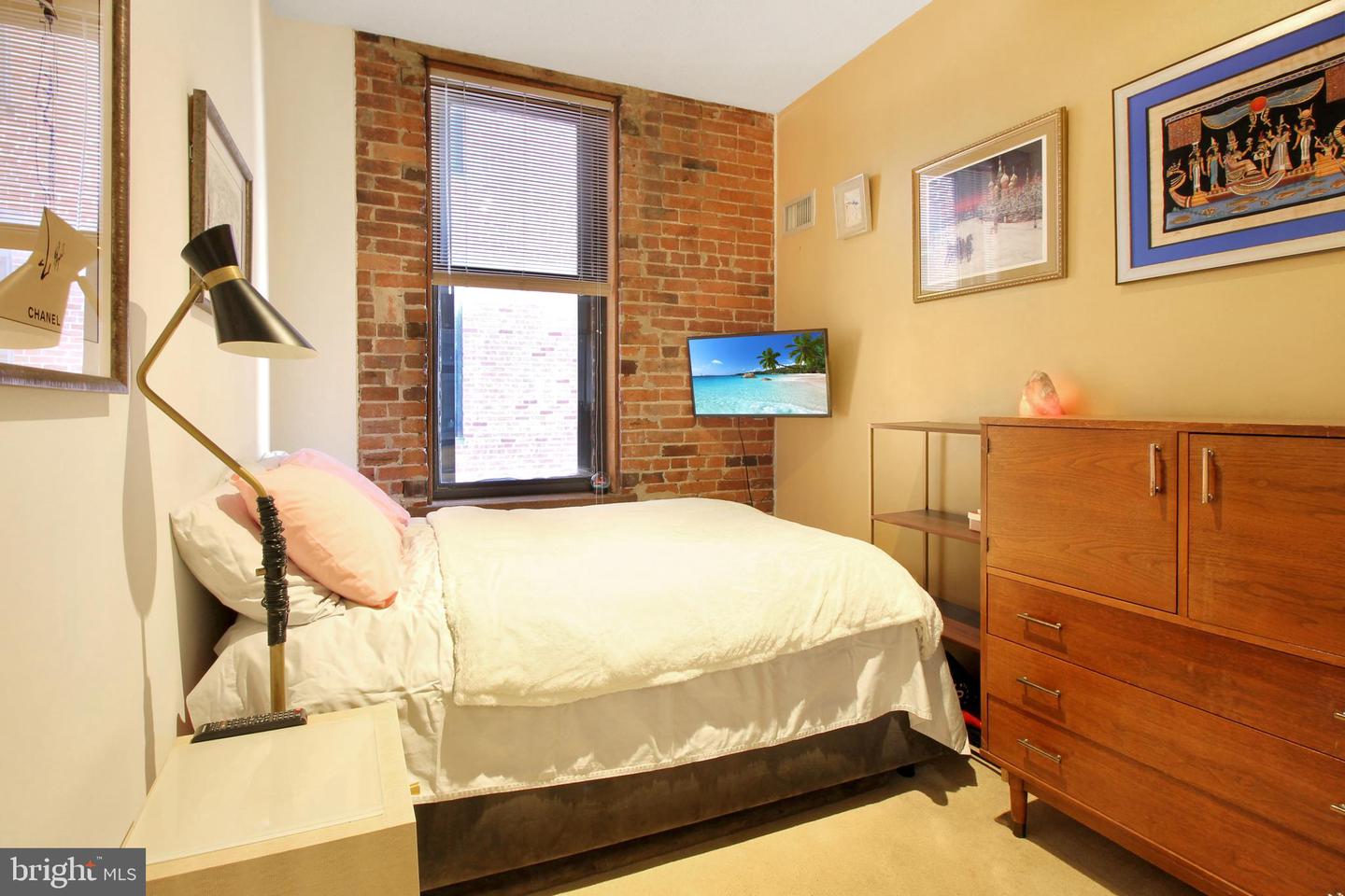 1615 Q ST NW #808, WASHINGTON, District Of Columbia 20009, 2 Bedrooms Bedrooms, ,1 BathroomBathrooms,Residential,For sale,1615 Q ST NW #808,DCDC2203726 MLS # DCDC2203726